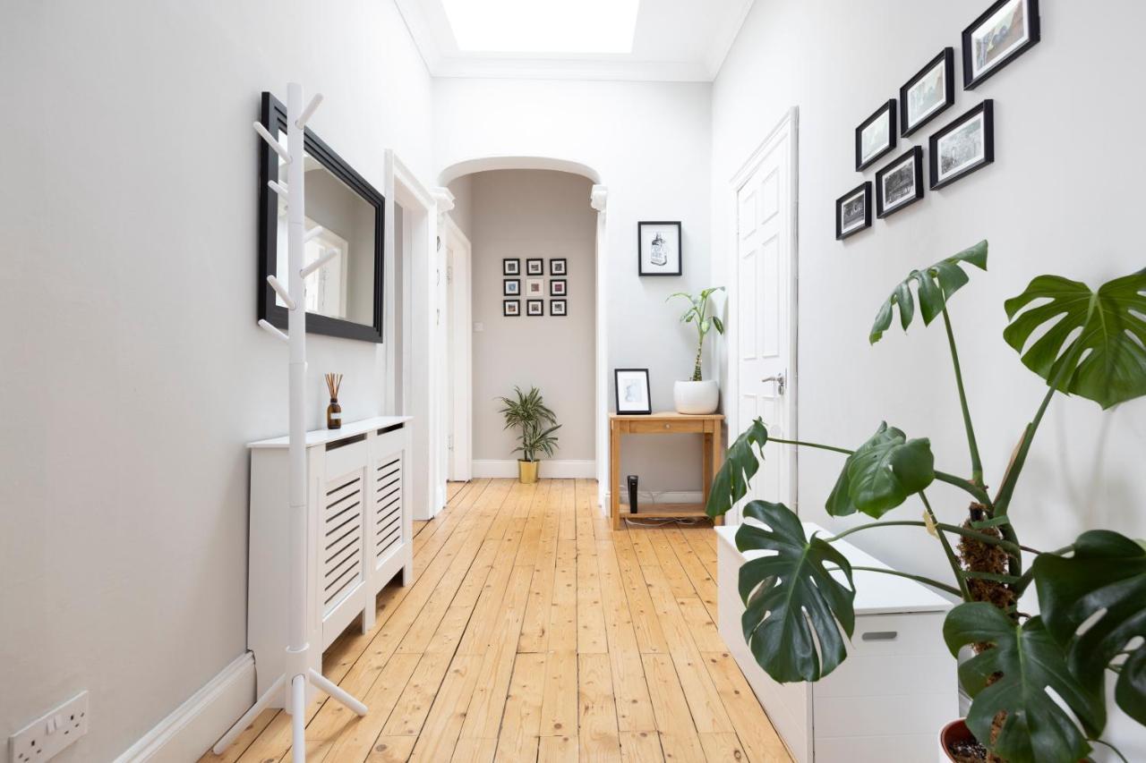 Altido Glamorous 2-Bed Flat Near Edinburgh Castle Exterior photo
