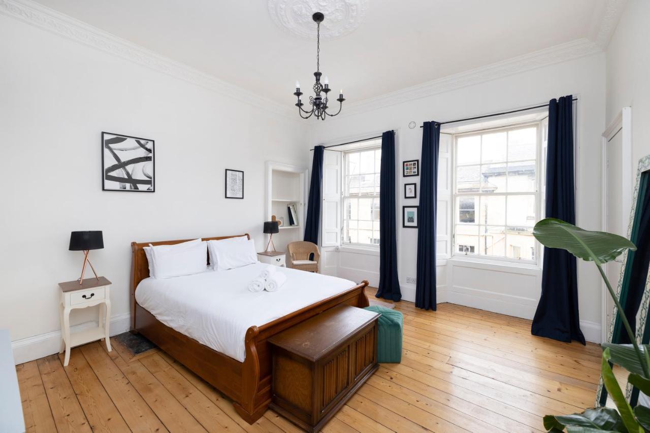 Altido Glamorous 2-Bed Flat Near Edinburgh Castle Exterior photo